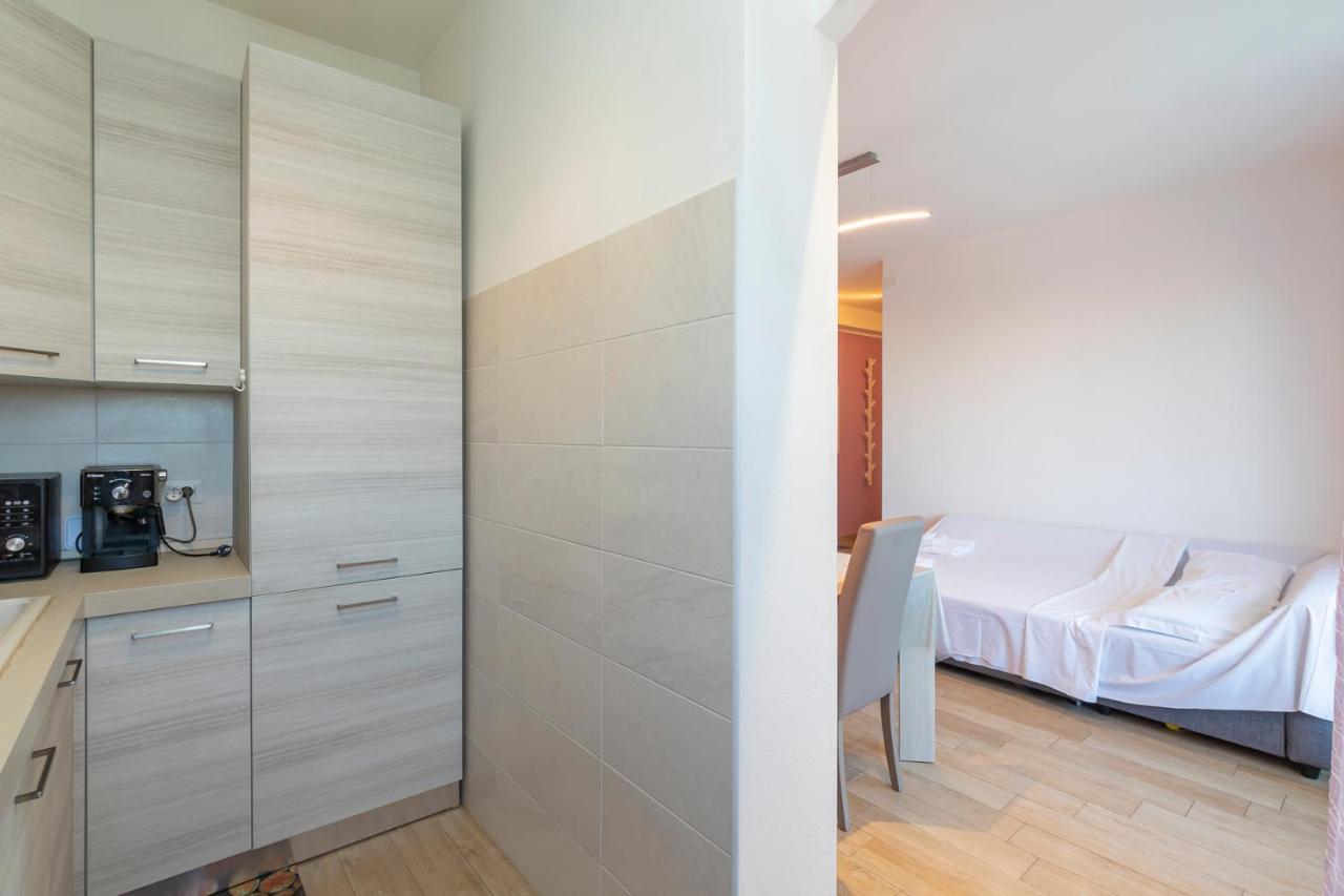 Big Apartment - Alcuino 7 Milano Dış mekan fotoğraf